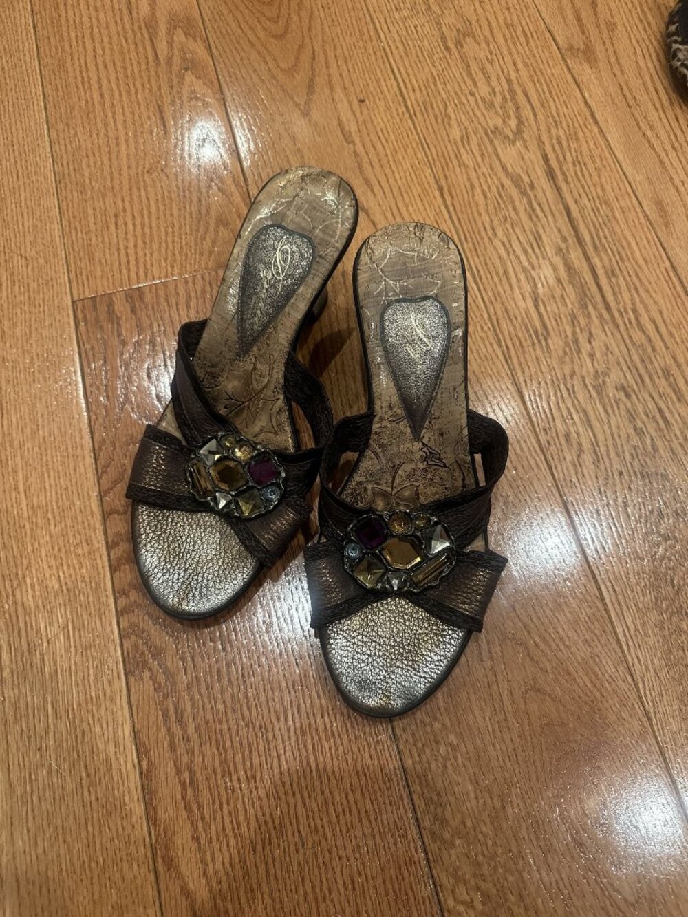 Vintage Heeled Brown Sandals with Gems